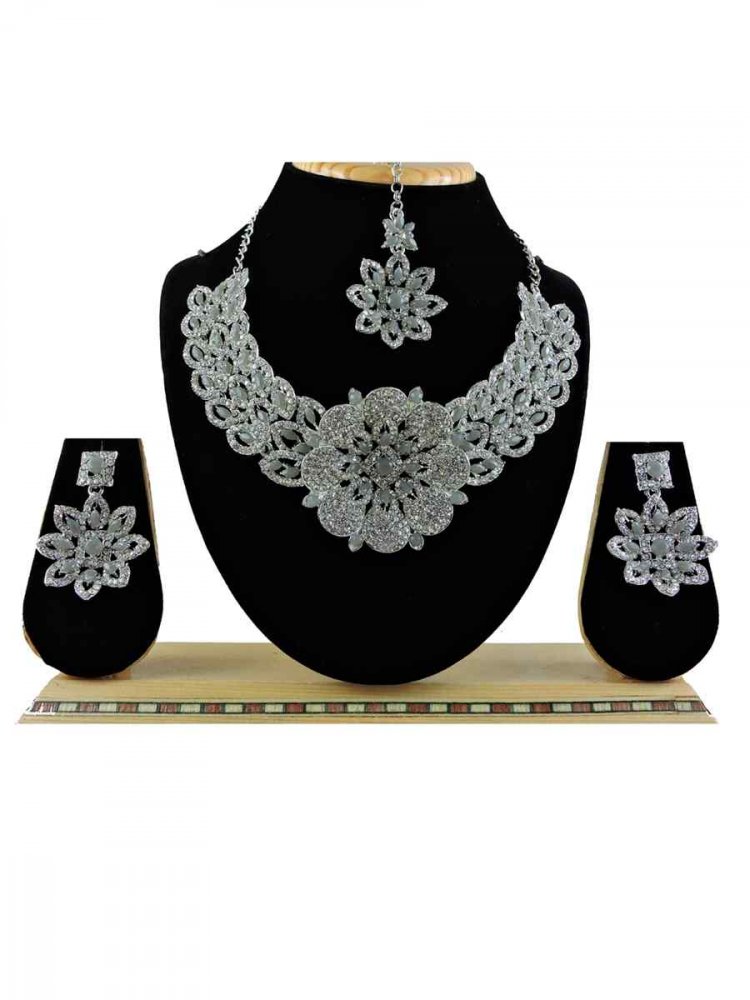 Rose Grey Alloy Festival Wear Diamonds Necklace