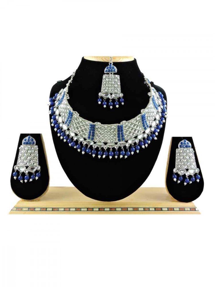 Rose Montana Alloy Festival Wear Diamonds Necklace