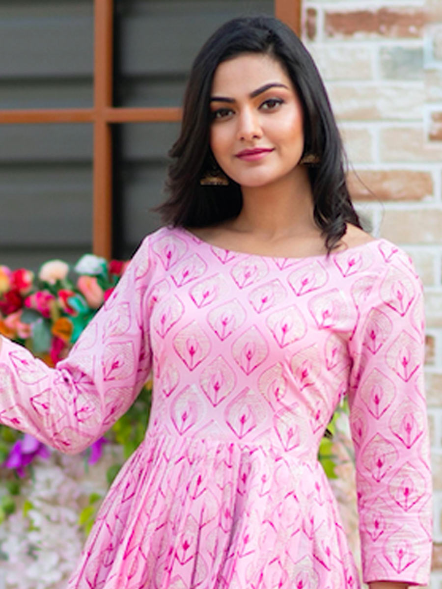 Rose Pink Maslin Silk Casual Printed Gown
