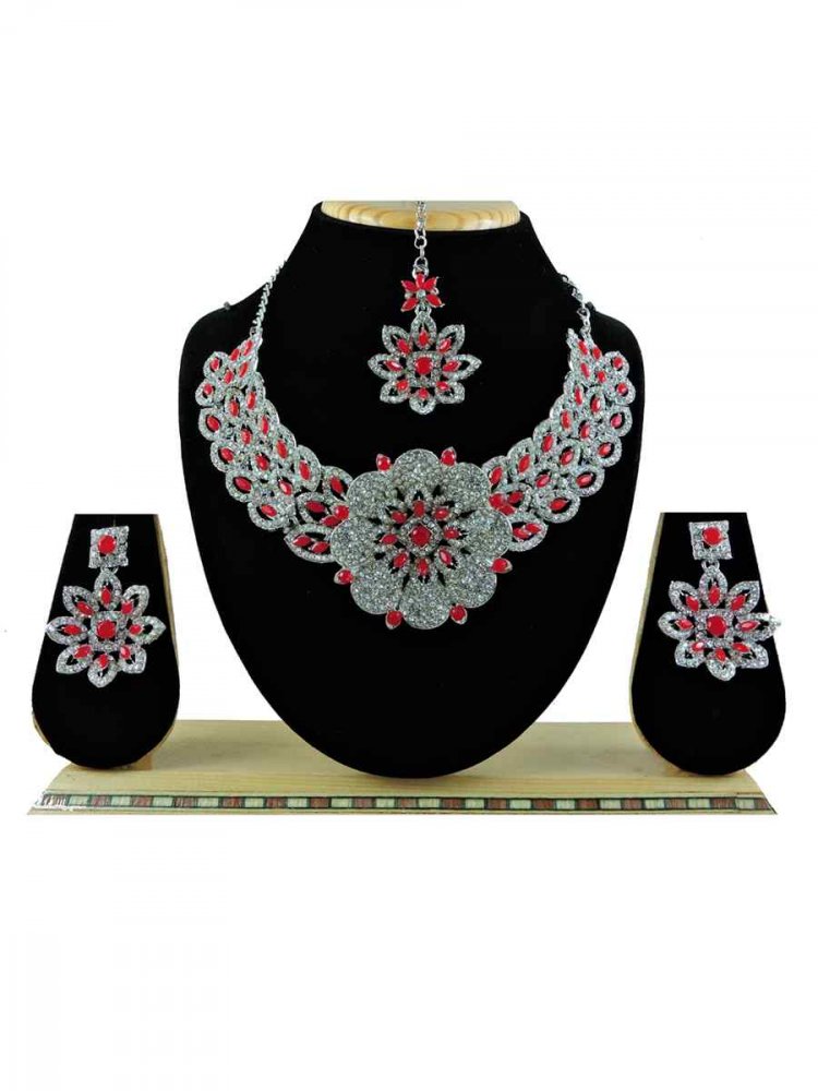 Rose Red Alloy Festival Wear Diamonds Necklace