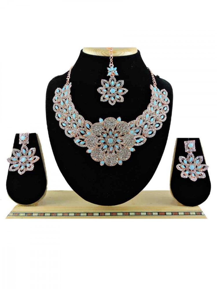 RoseBlue Alloy Festival Wear Diamonds Necklace