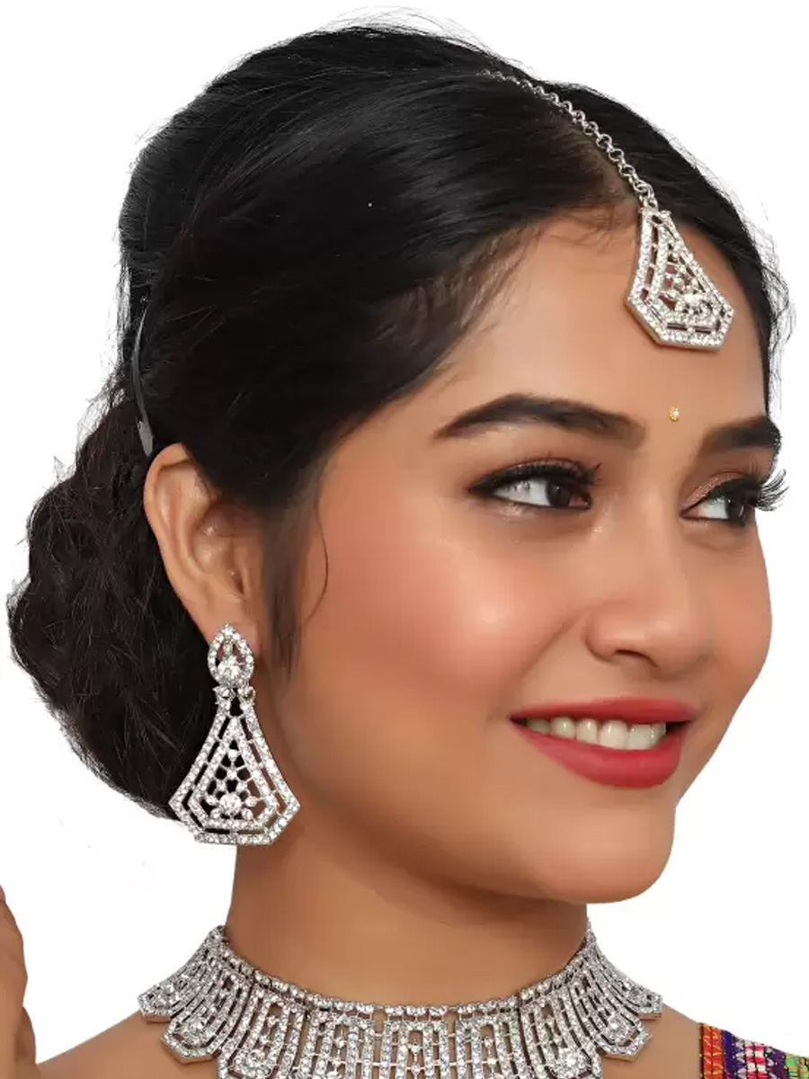 Silver Alloy Festival Wear Kundan Necklace