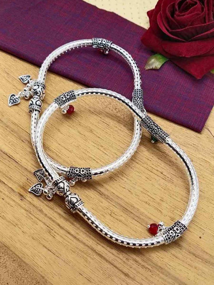 Silver Alloy Festival Wear Stone Anklets