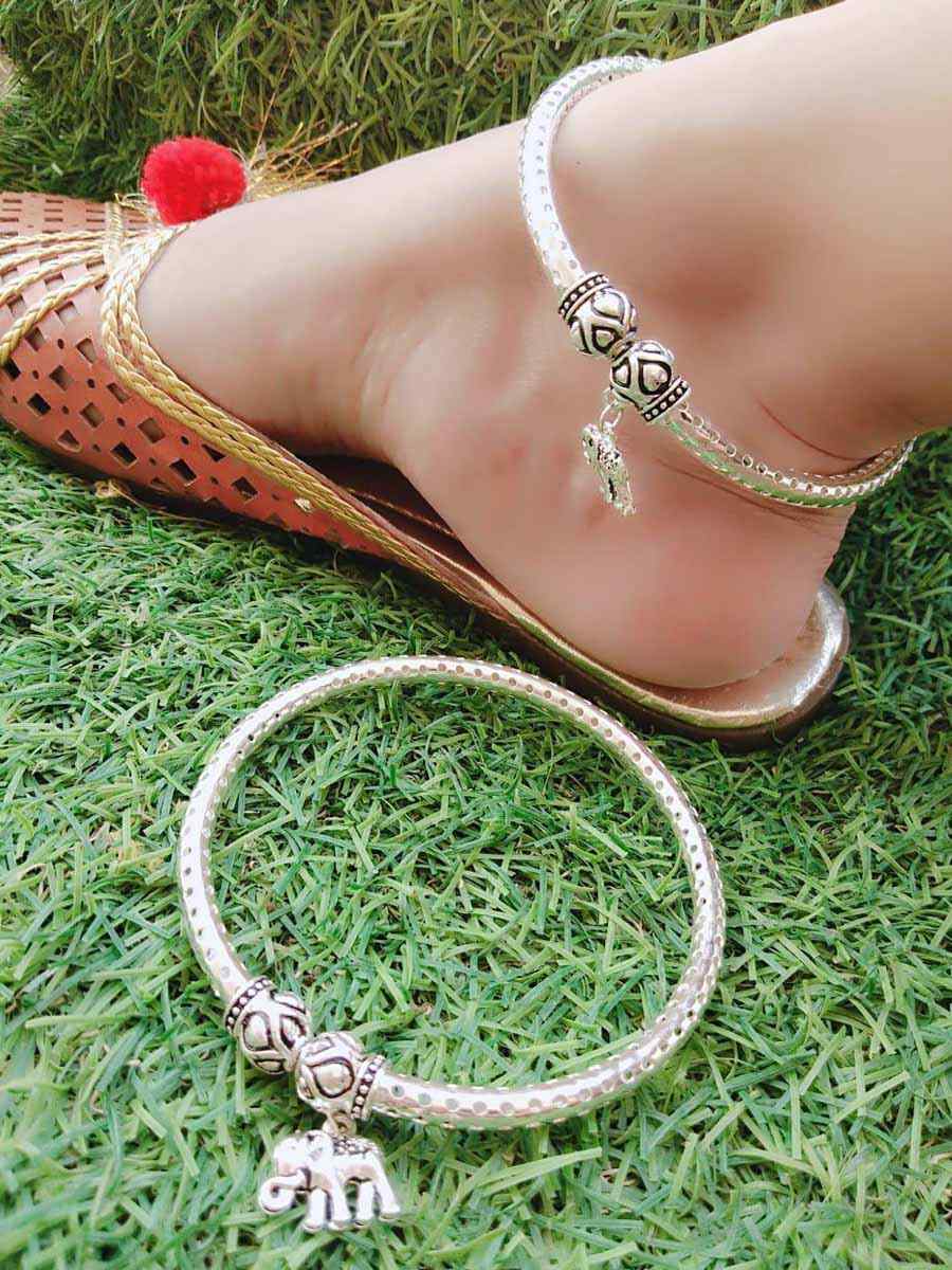 Silver Alloy Festival Wear Stone Anklets