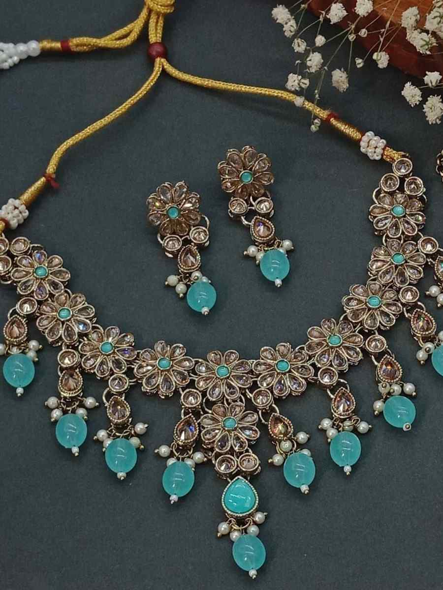 Sky Alloy Metal Festival Wear Kundan Necklace