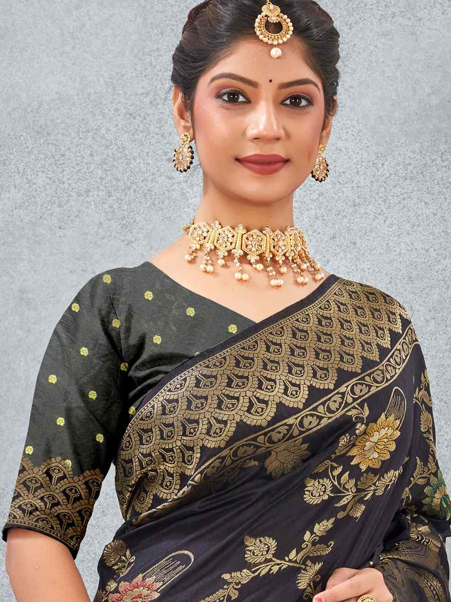 Sky Banarasi Silk Handwoven Traditional Casual Reception Festival Wedding Fancy Heavy Border Saree