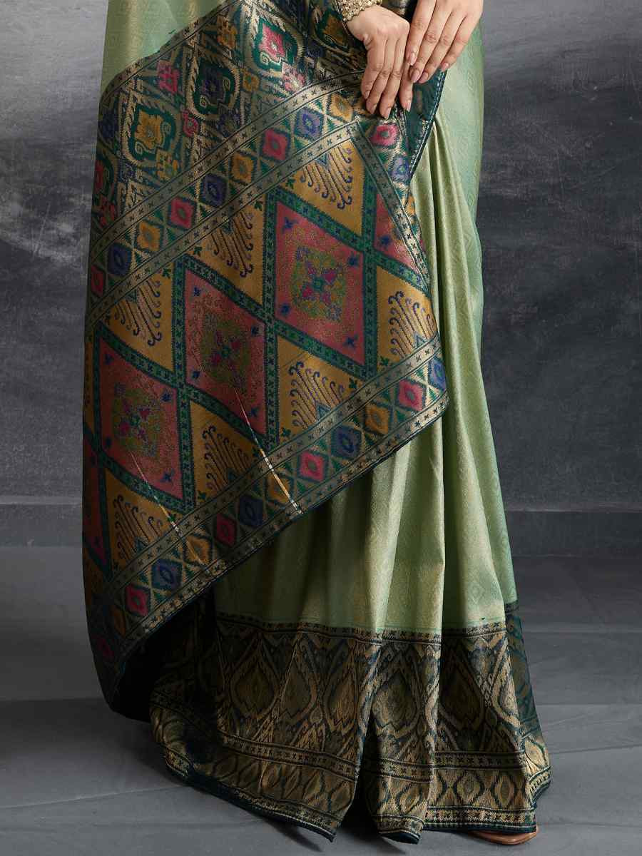 Teal Blue Kanjivaram Soft Silk Handwoven Traditional Bridal Reception Festival Wedding Fancy Heavy Border Saree