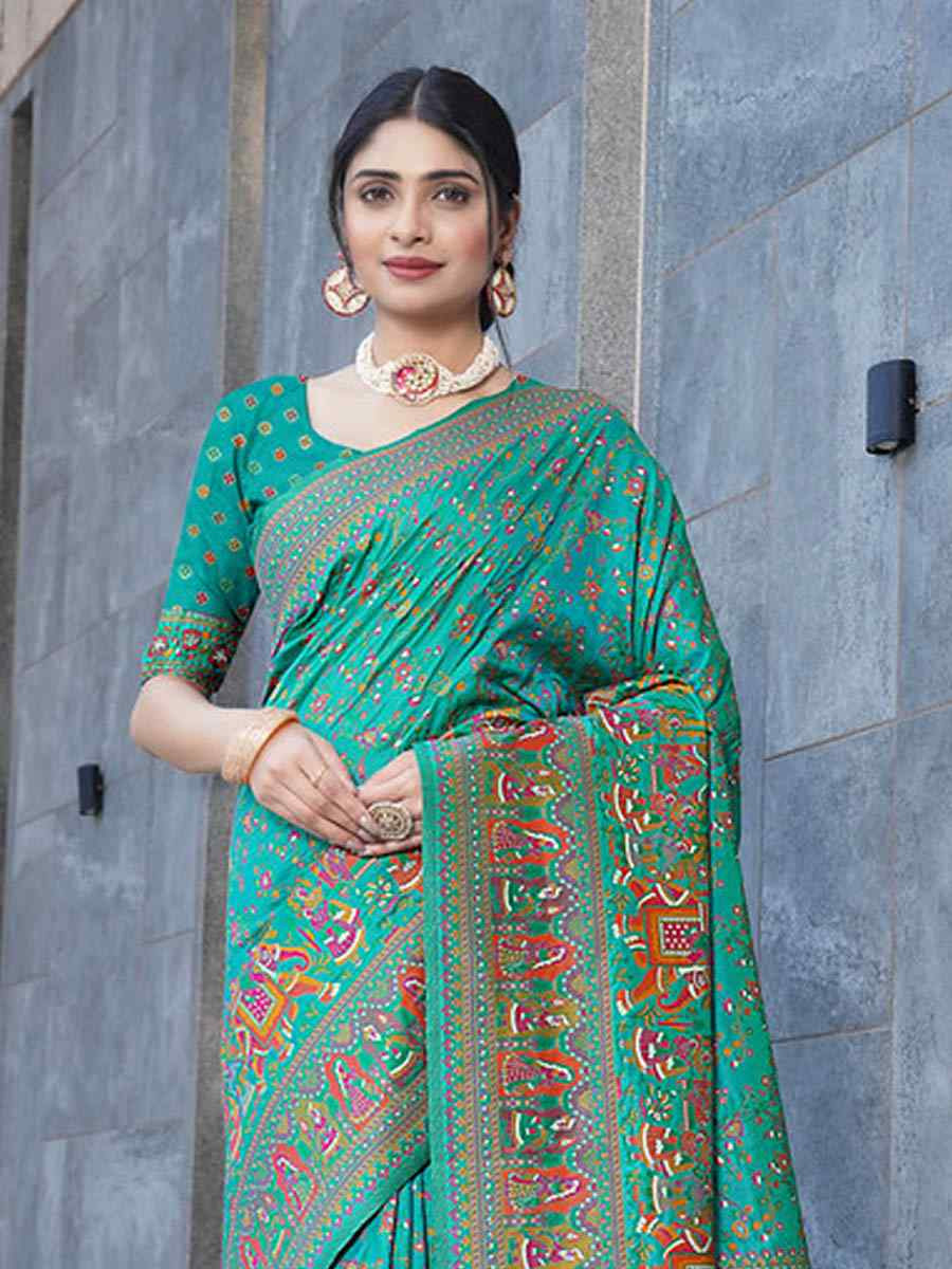 Teal Green Soft Pure Silk Handwoven Festival Wedding Fancy Heavy Border Saree