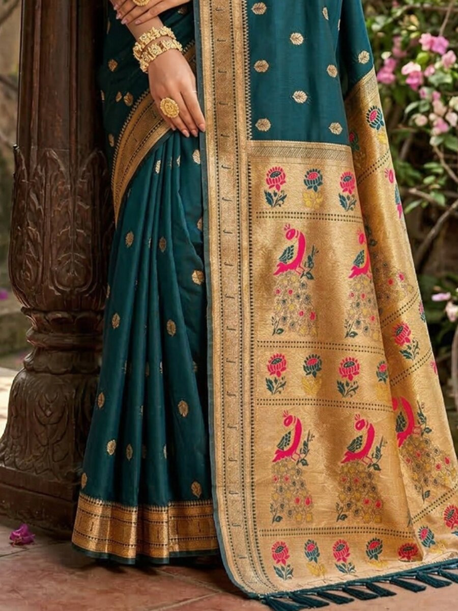 Teal Soft Silk Handwoven Wedding Reception Party Festival Casual Heavy Border Sarees