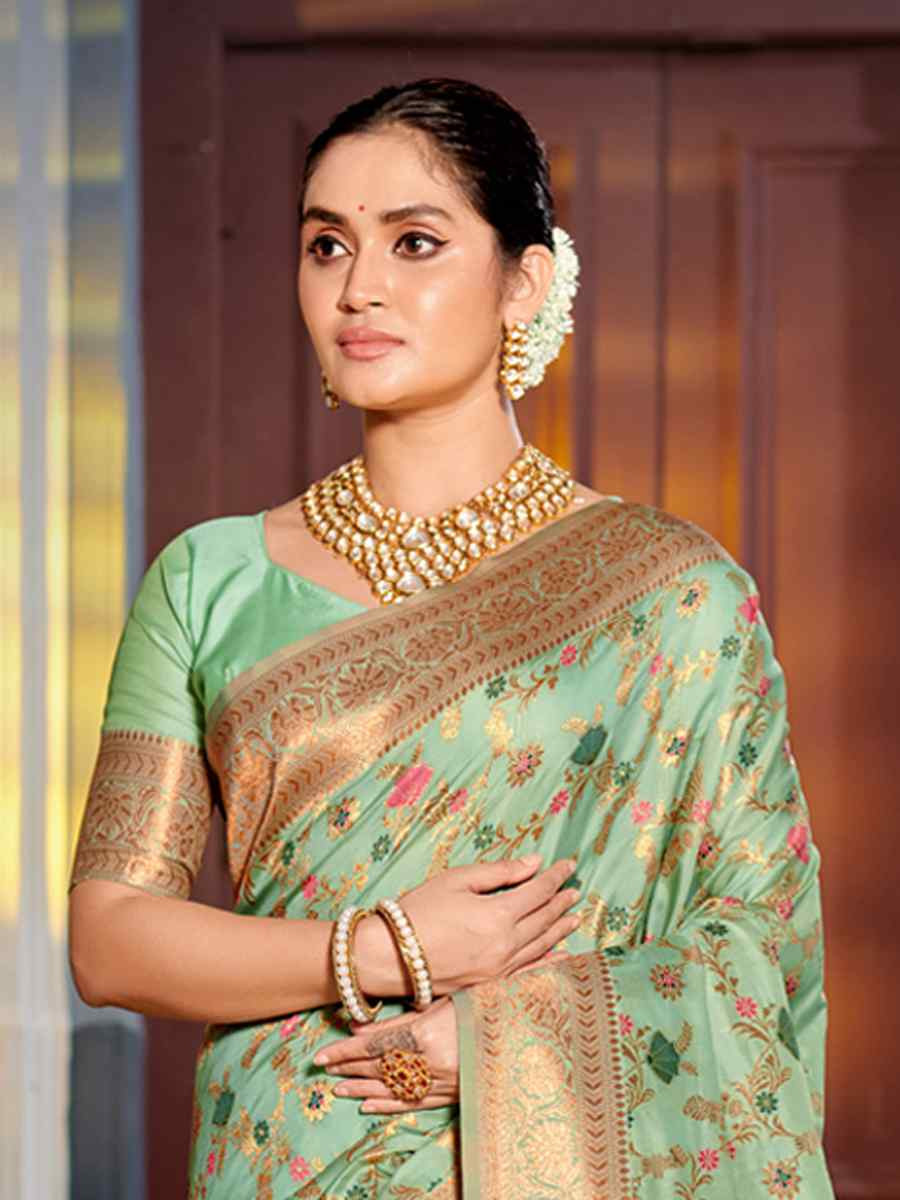 Turquoise Banarasi Silk HandWeaving Pall Festival Wedding Fancy Heavy Border Saree