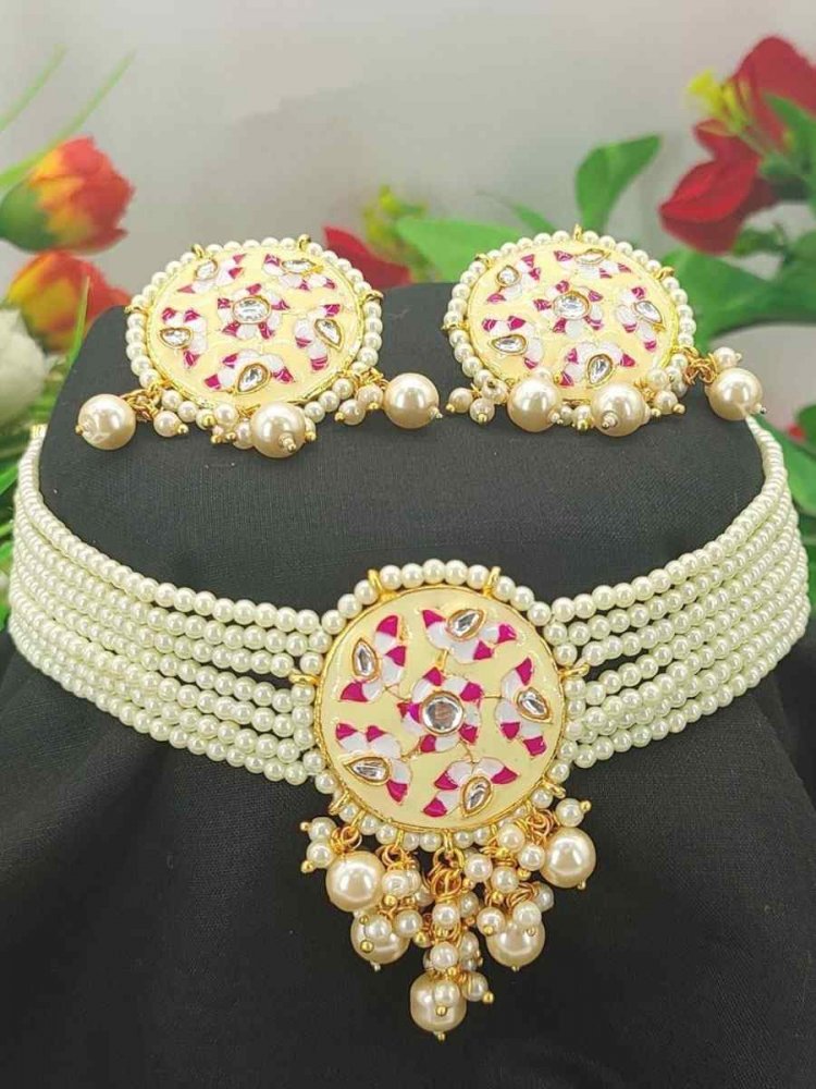 White Alloy Bridal Wear Kundan Necklace