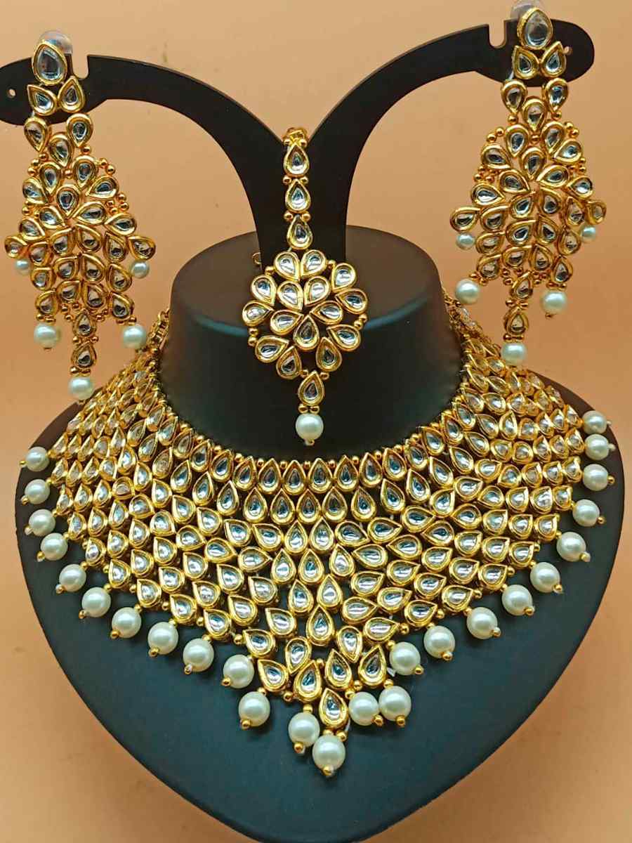White Alloy Bridal Wear Kundan Necklace