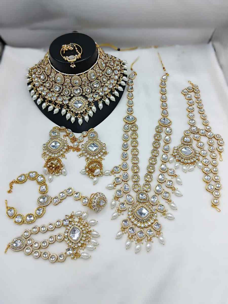 White Alloy Festival Traditional Bridal Wear Kundan Bridal Sets