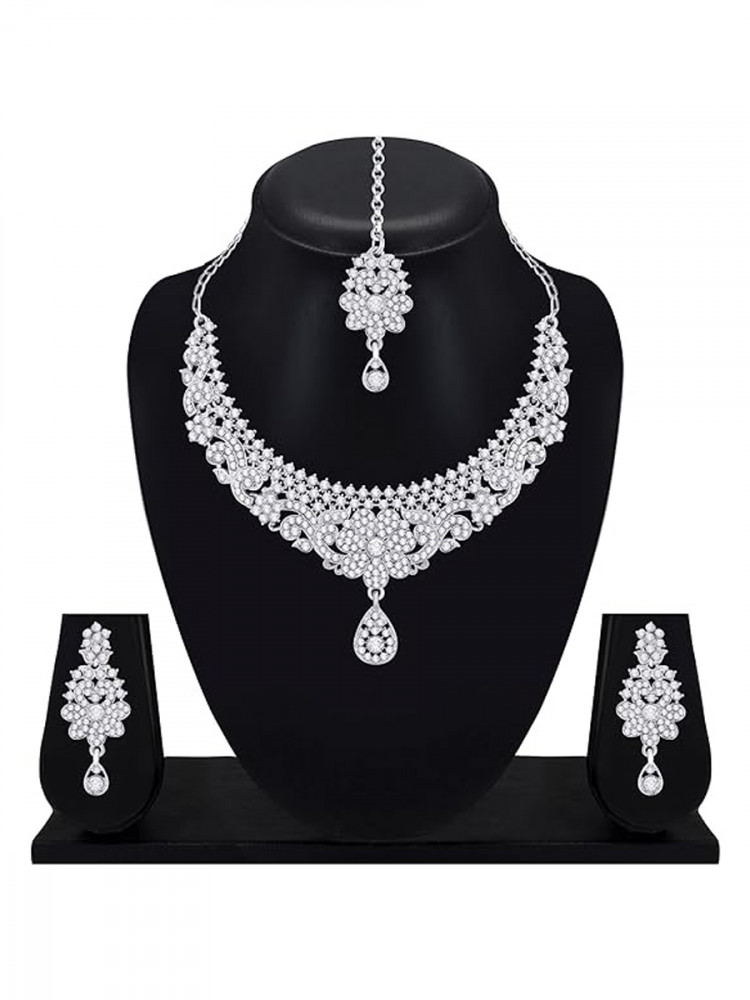 White Alloy Festival Wear Kundan Necklace