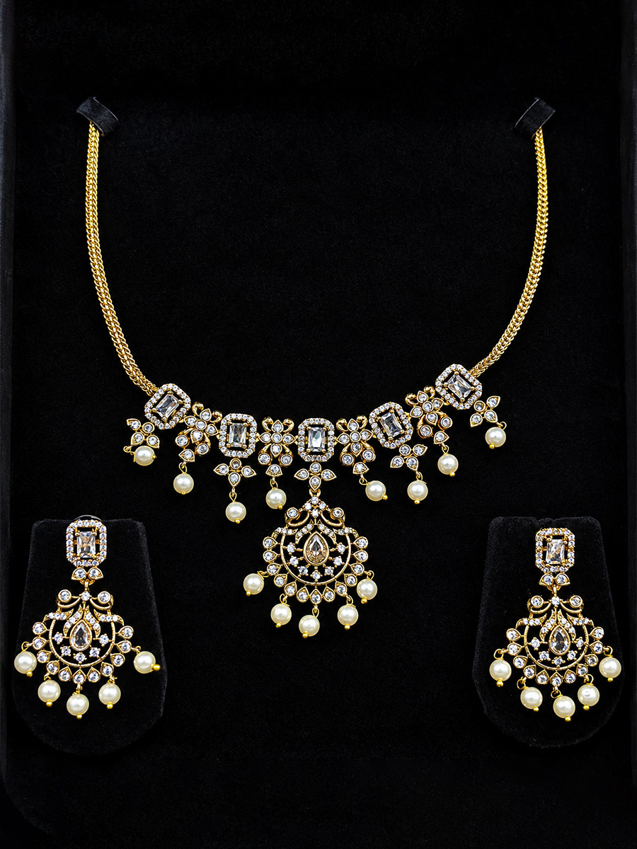White Alloy Gemstone Pearls Festival Party Wedding Necklace