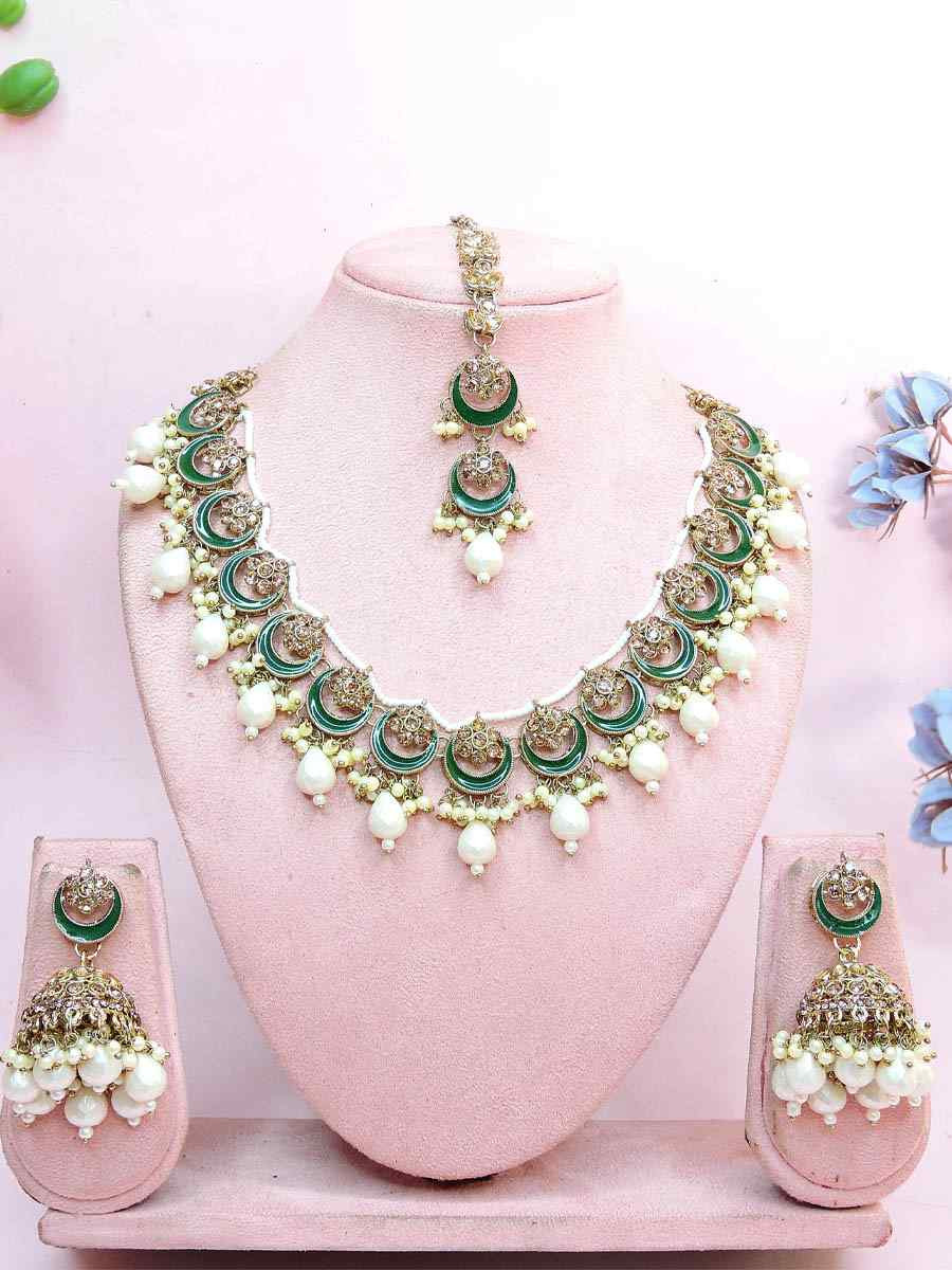 White Alloy Metal Festival Wear Kundan Necklace