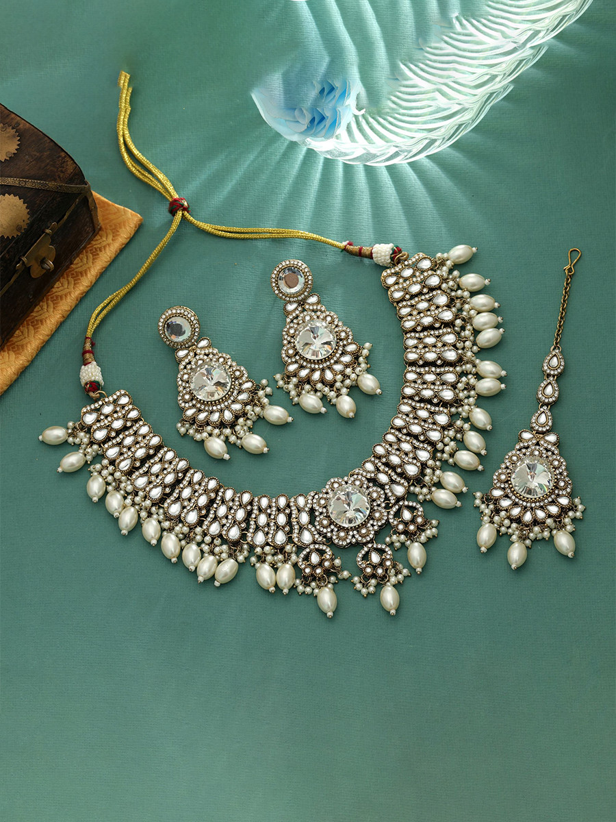 White Alloy Wedding Party Festival Wear Meenakari Work Kundan Necklace