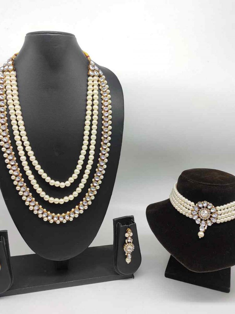 White Alloy Wedding Wear Kundan Bridal Set