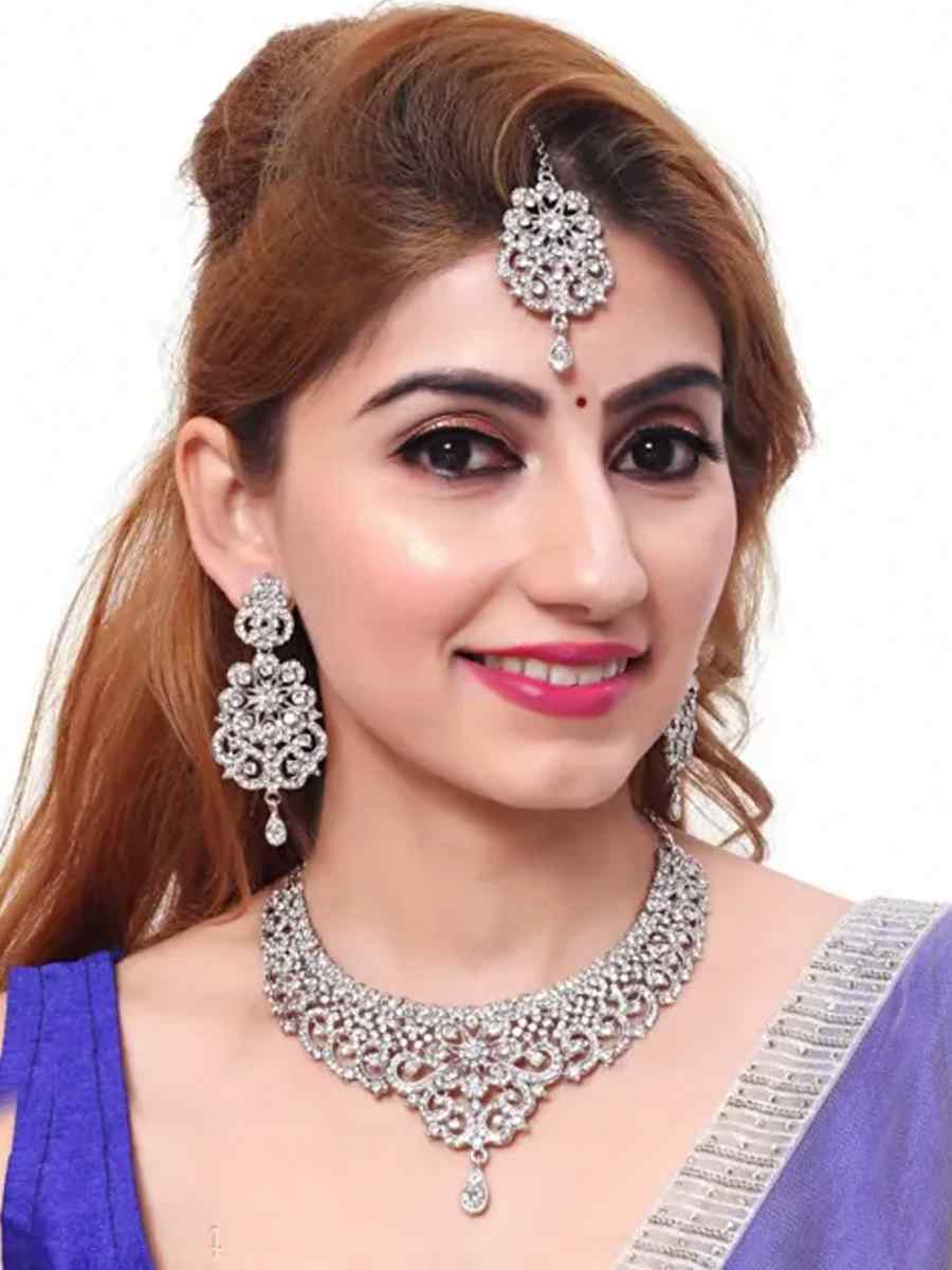 White Alloy Wedding Wear Kundan Necklace