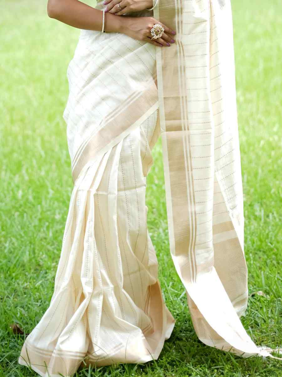 White Banarasi Raw Silk Handwoven Festival Wedding Heavy Border Saree