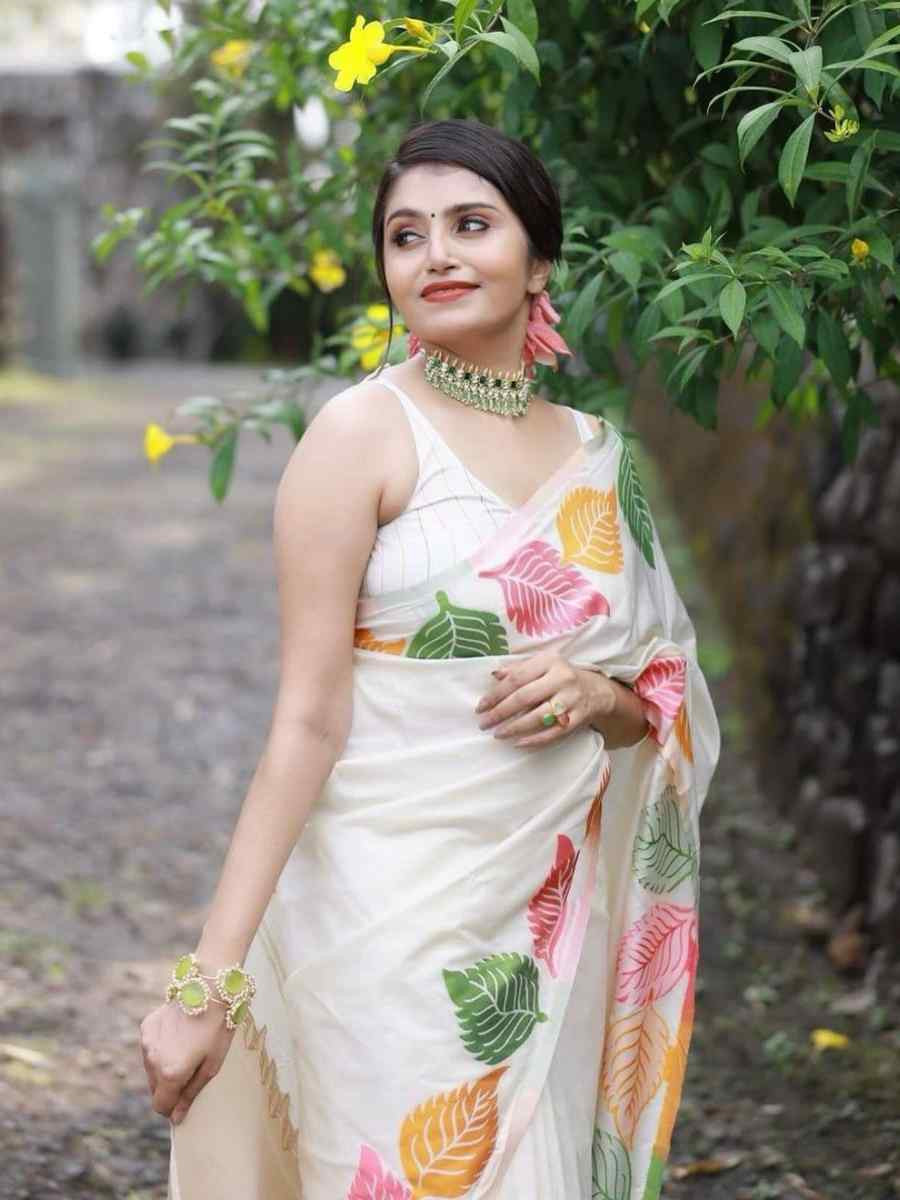 White Banarasi Soft Silk Jacquard Festival Wear Fancy Heavy Border Saree