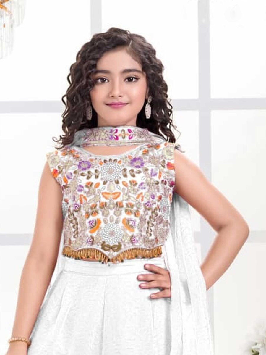 White Fandy Silk Fandy Silk Embroidered Traditional Ethnic Casual Festival Party Wedding Salwars Girls Wear