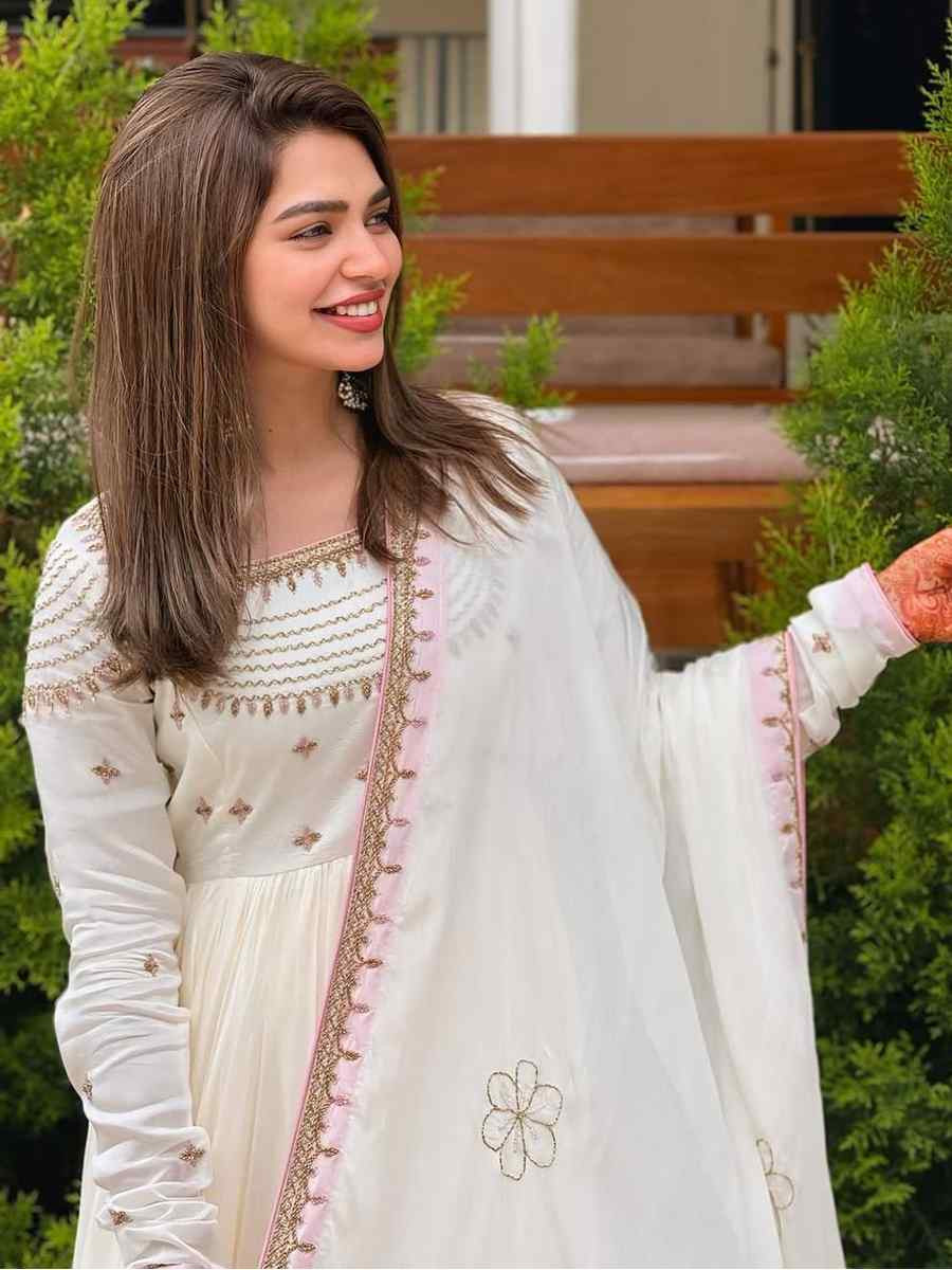 White Heavy Georgette Embroidered Party Wedding Ready Palazzo Pant Salwar Kameez