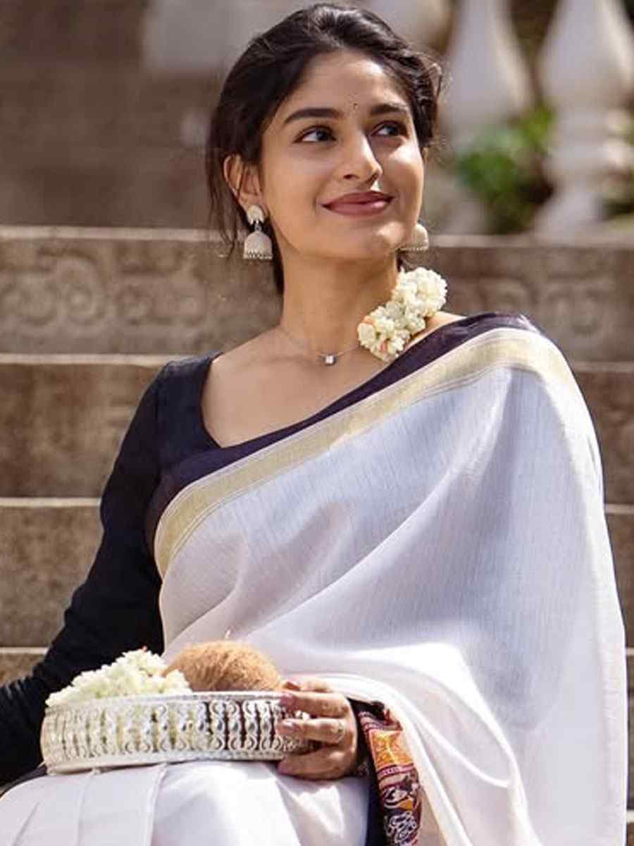 White Linen Cotton Printed Causal Reception Festival Wedding Fancy Classic Style Saree