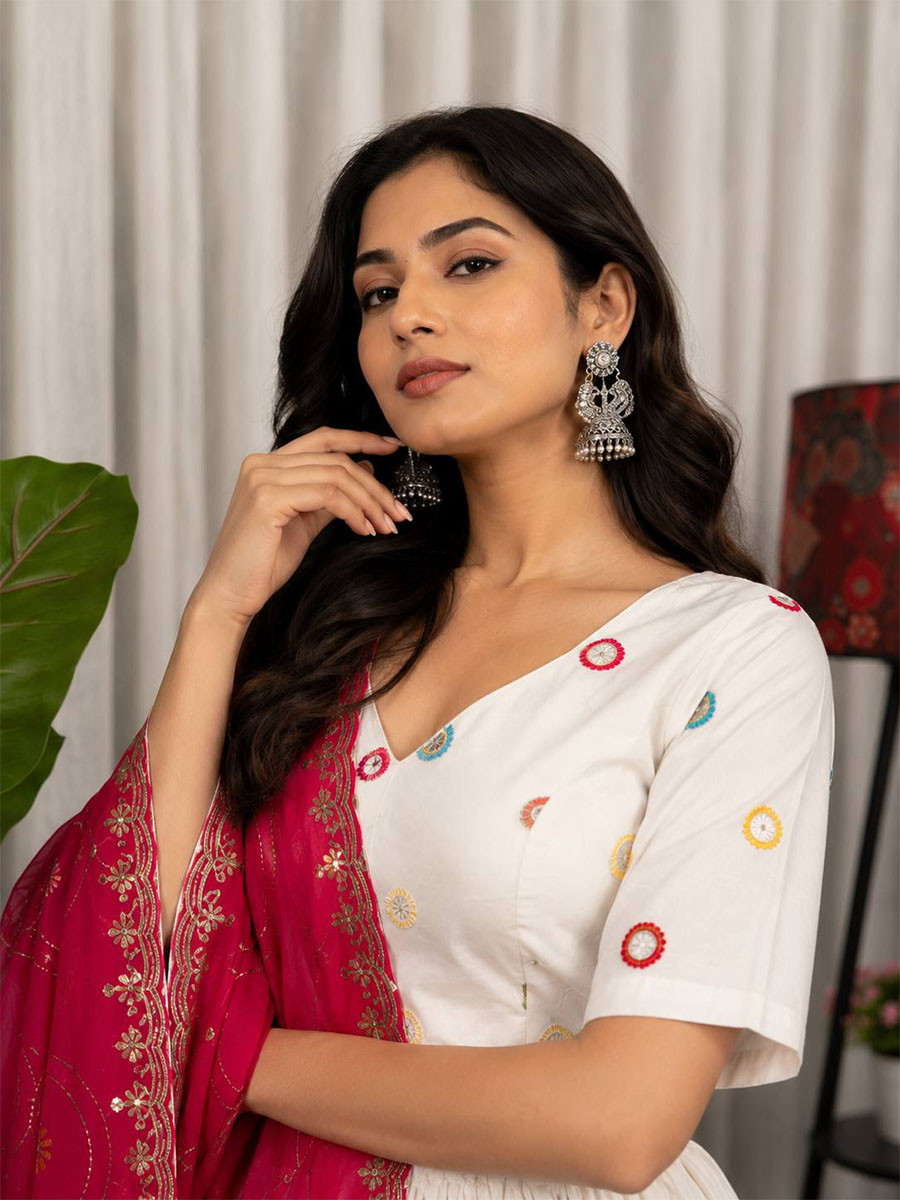 White Roman silk Embroidery Sequins Wedding Reception Festival Ready Heavy Border Lehenga Choli