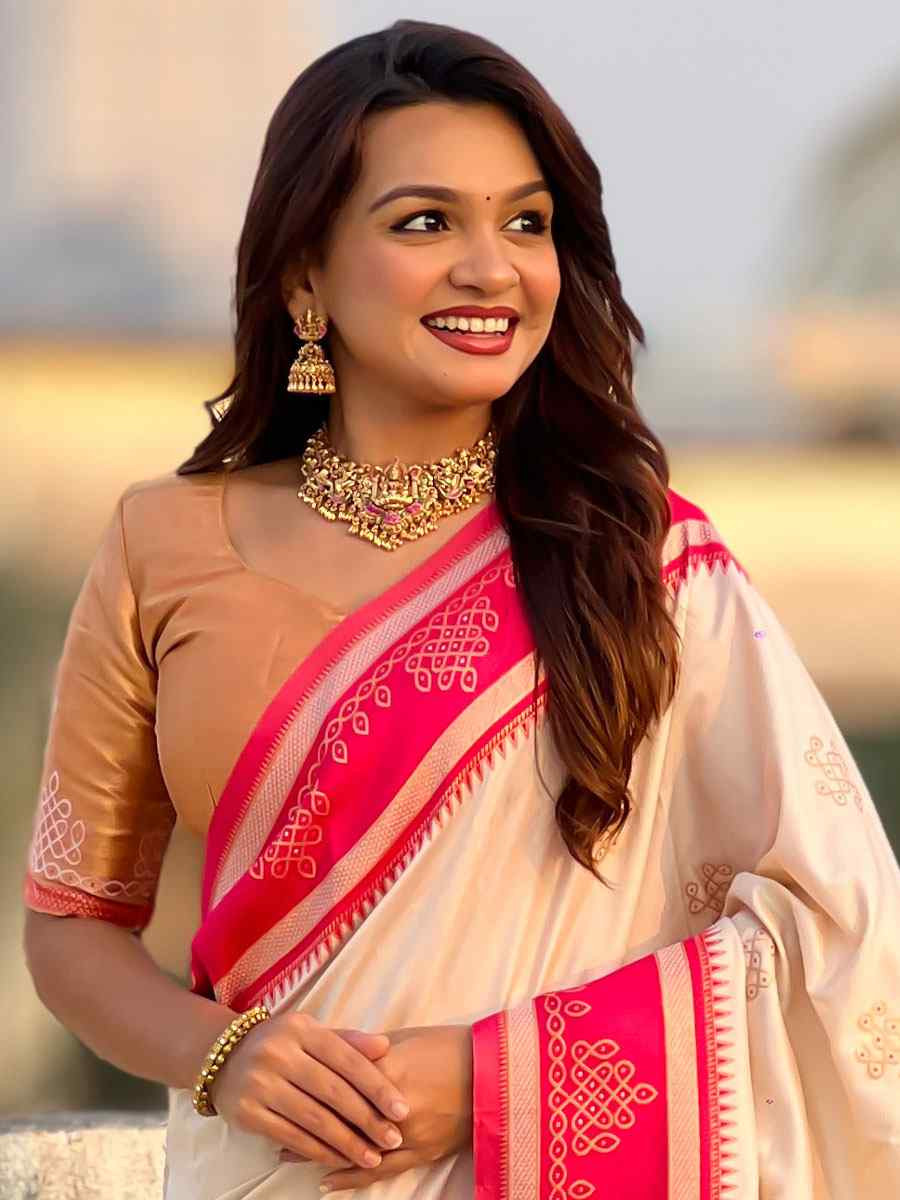 White Soft Silk Handwoven Casual Reception Festival Wedding Fancy Classic Style Sarees