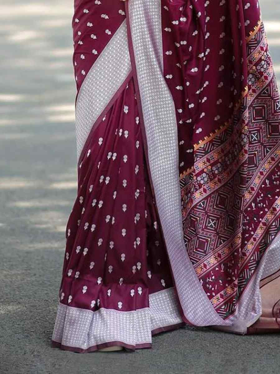 Wine Banarasi Silk Handwoven Festival Wedding Fancy Heavy Border Saree