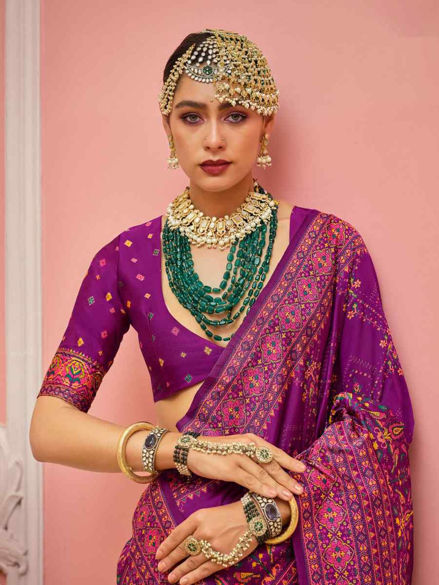 Wine Banarasi Silk Zari Handwoven Casual Reception Festival Wedding Fancy Classic Style Sarees