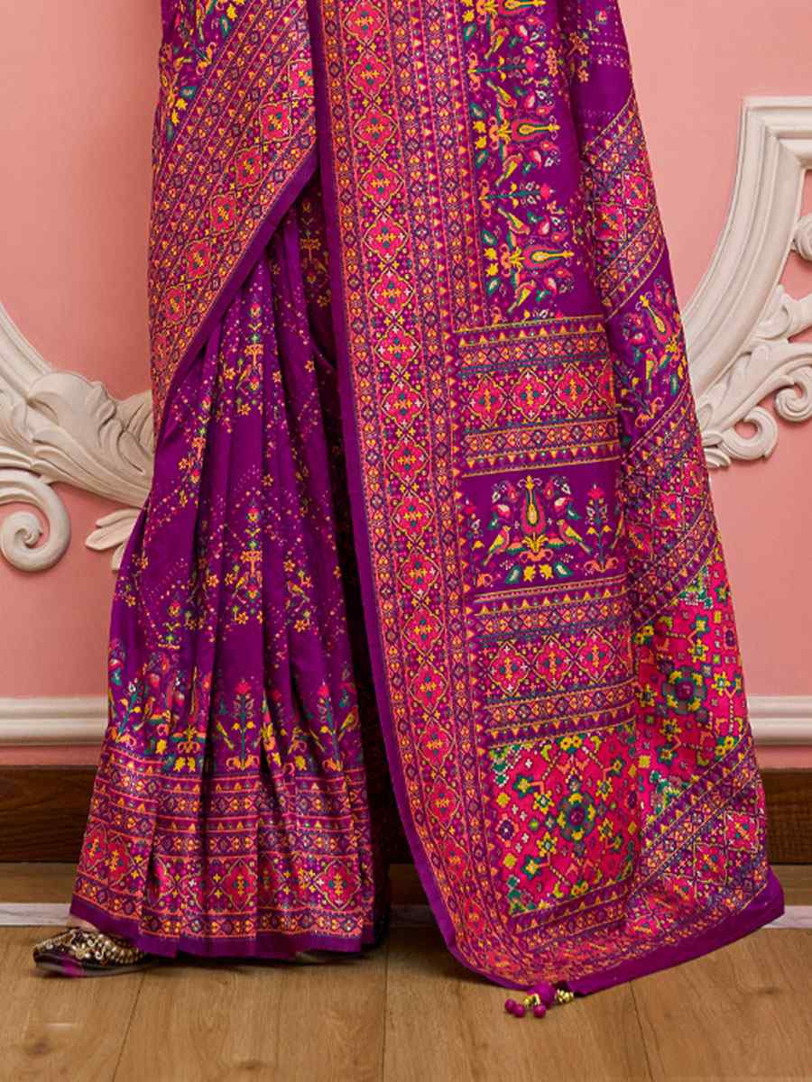 Wine Banarasi Silk Zari Handwoven Casual Reception Festival Wedding Fancy Classic Style Sarees
