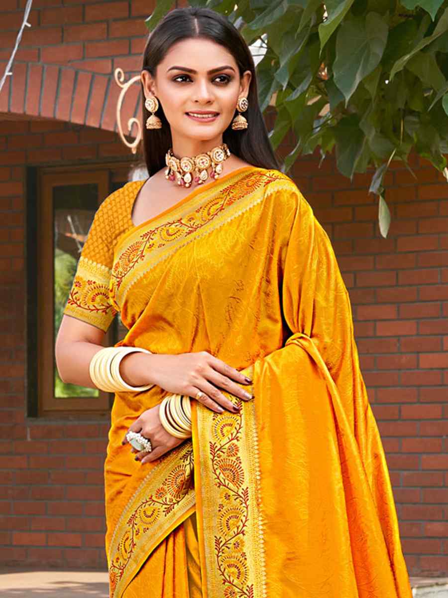 Wine Kanjivaram Silk Handwoven Wedding Festival Heavy Border Saree