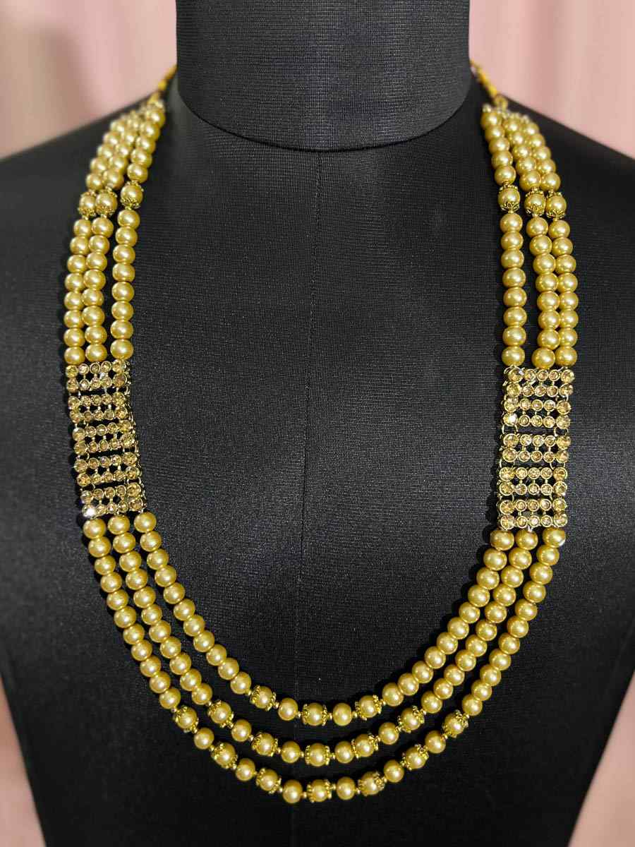 Yellow Alloy Moti Wedding Wear Pearls Necklace