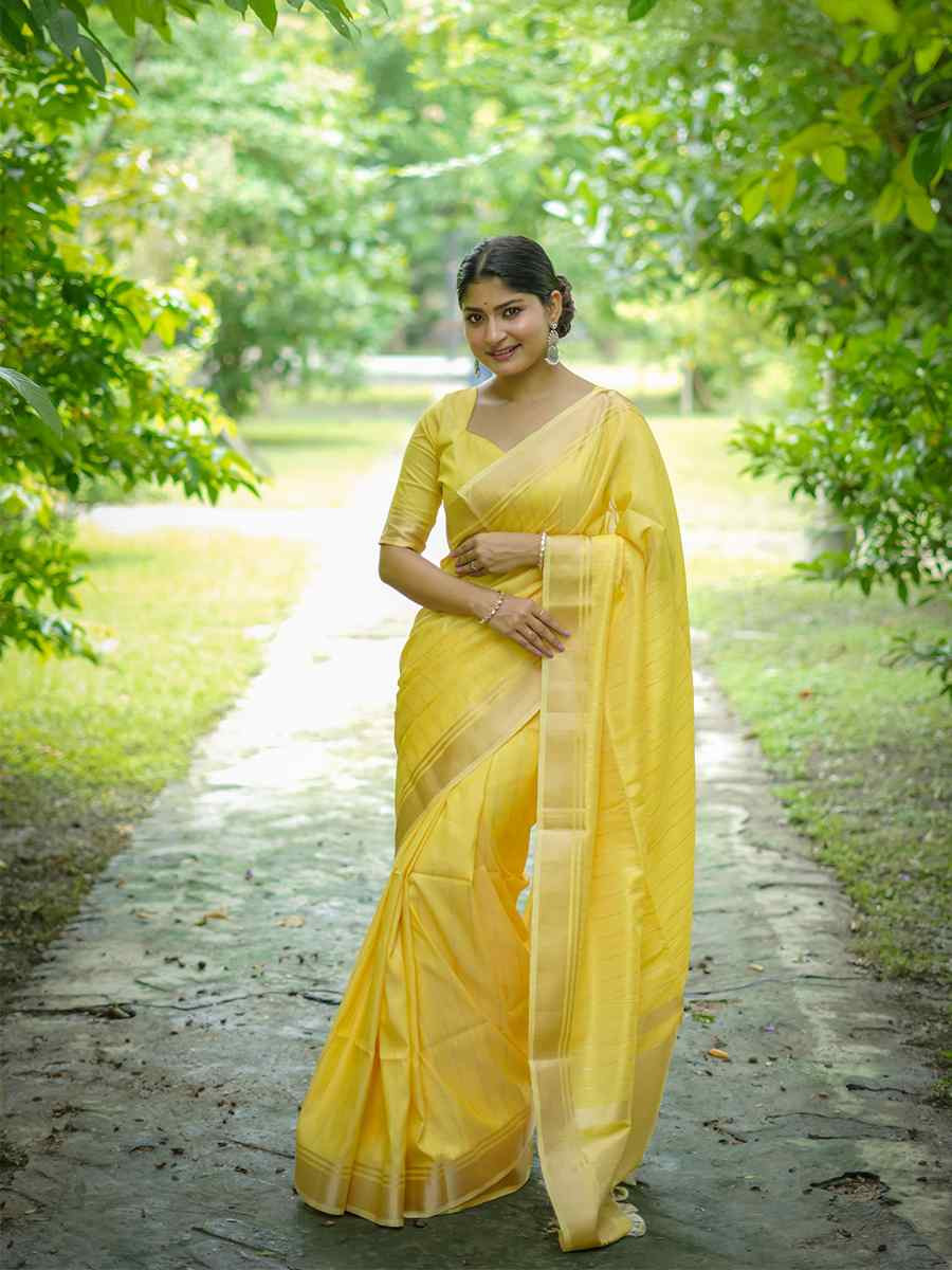 Yellow Banarasi Raw Silk Handwoven Festival Wedding Heavy Border Saree