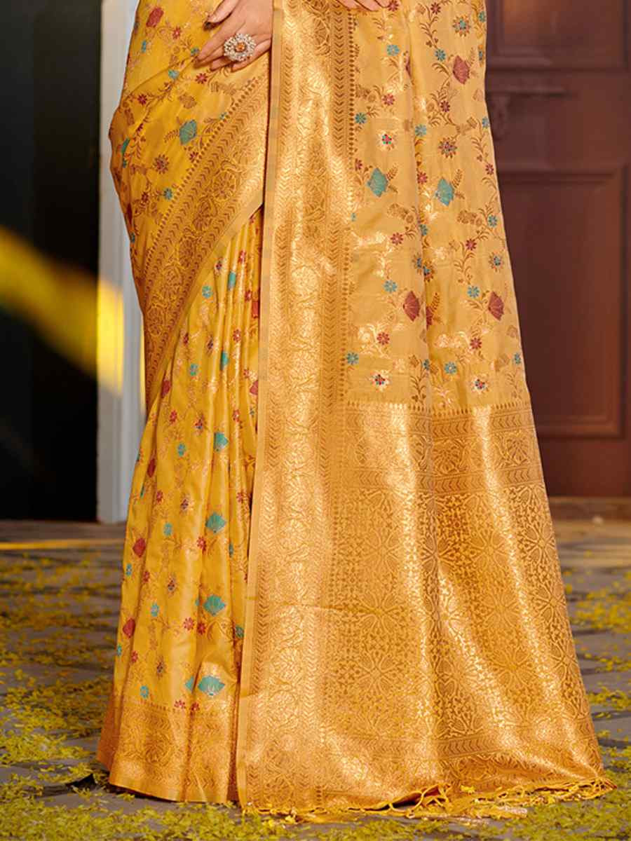 Yellow Banarasi Silk HandWeaving Pall Festival Wedding Fancy Heavy Border Saree