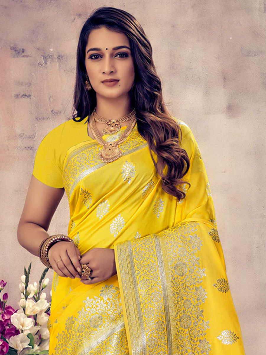 Yellow Banarasi Silk Handwoven Wedding Festival Heavy Border Saree