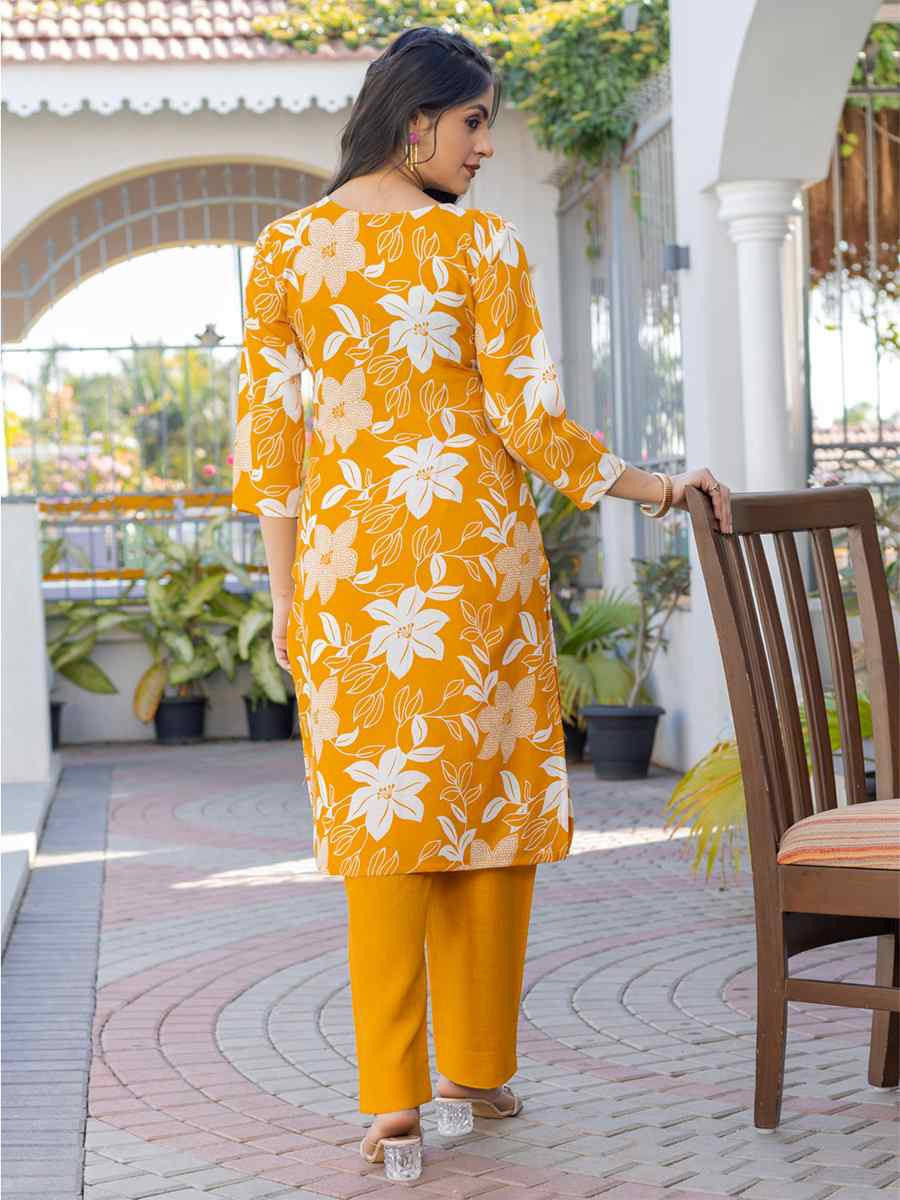Yellow Cotton Blend Printed Festival Casual Kurti