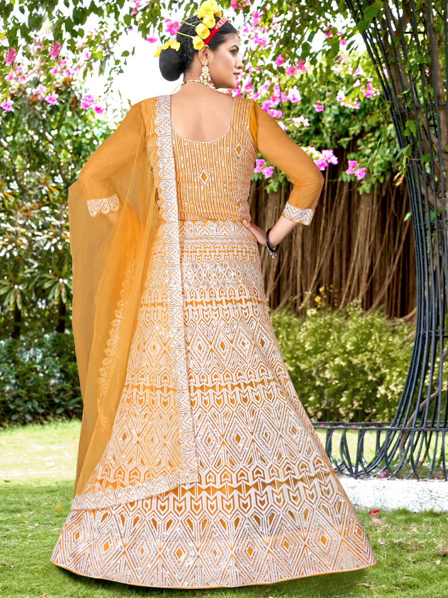 Top 87+ makeup for yellow lehenga super hot - POPPY