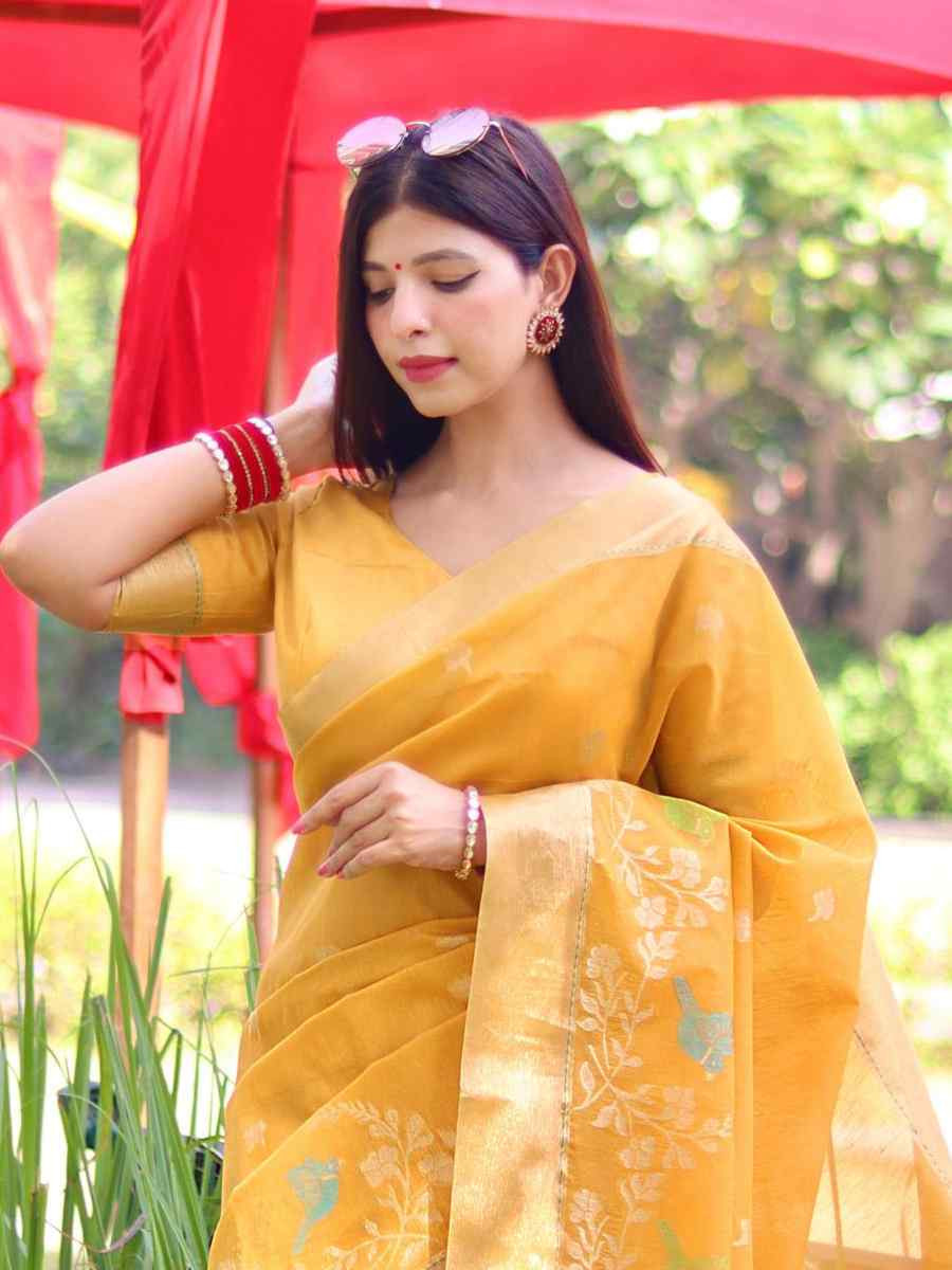 Yellow Pure Linen Silk Handwoven Zari Festival Wedding Fancy Heavy Border Saree