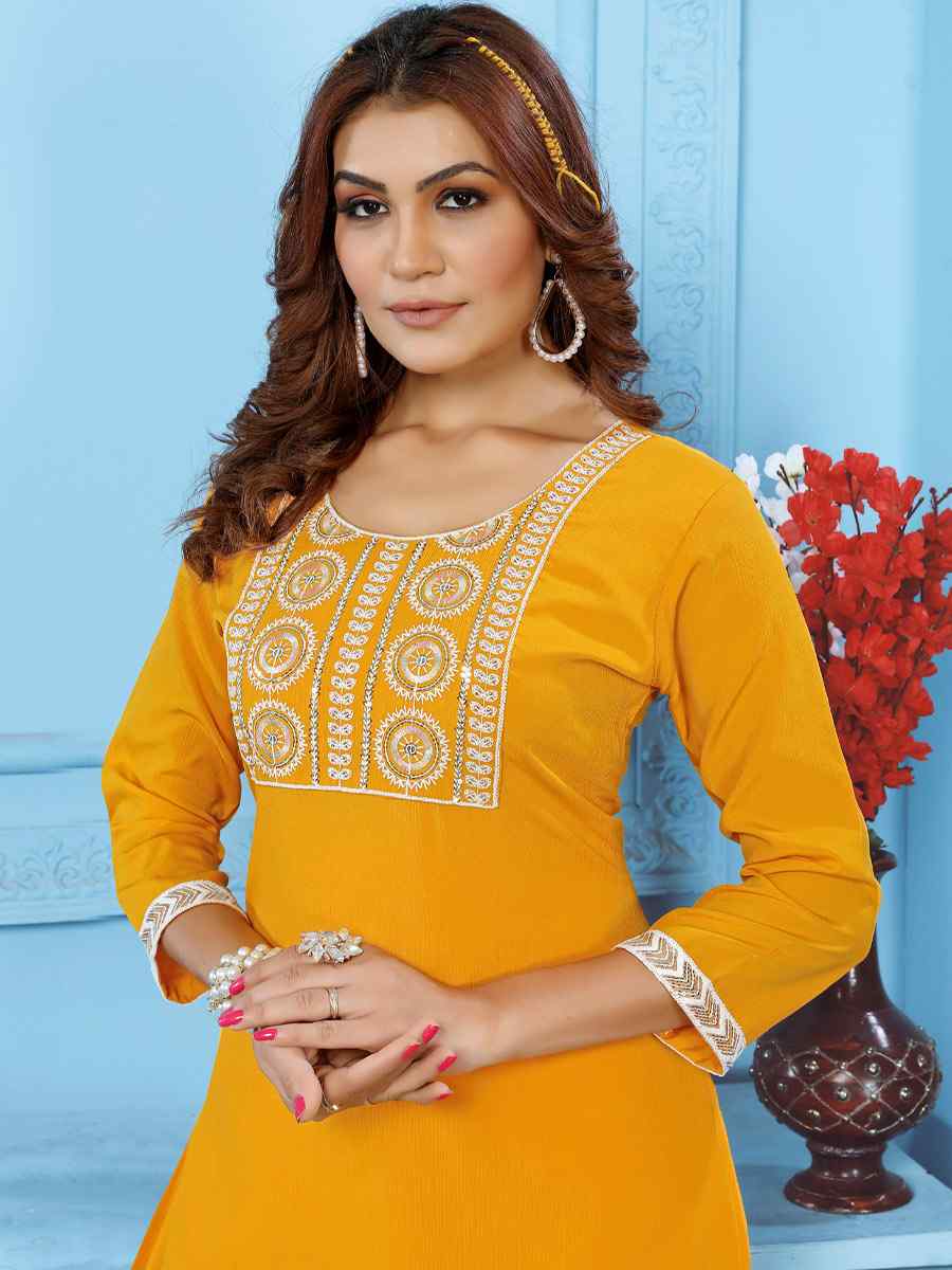 Yellow Rinkal Cotton Embroidered Festival Casual Kurti With Bottom