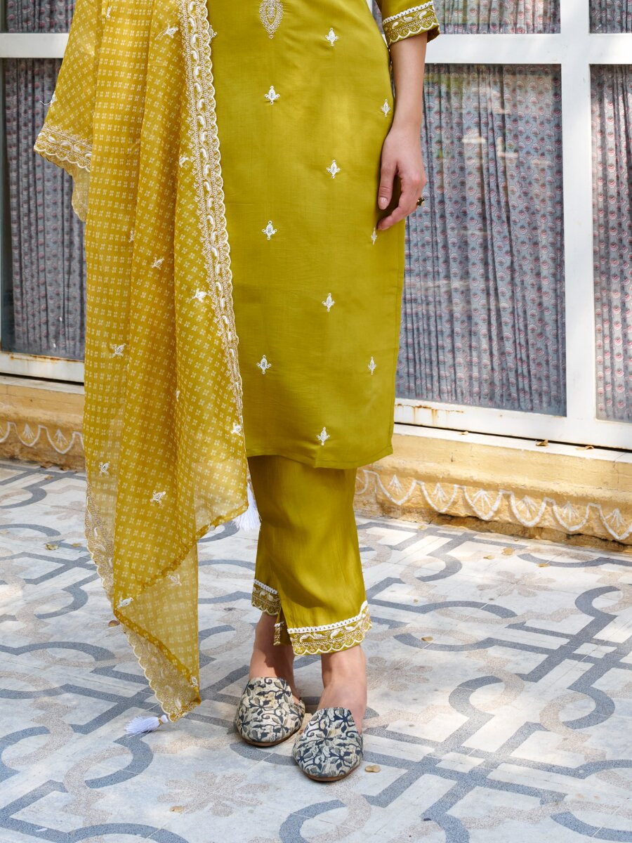 Yellow Silk Blend Embroidery Sequins Wedding Party Festival Casual Haldi Ready Pant Salwar Kameez