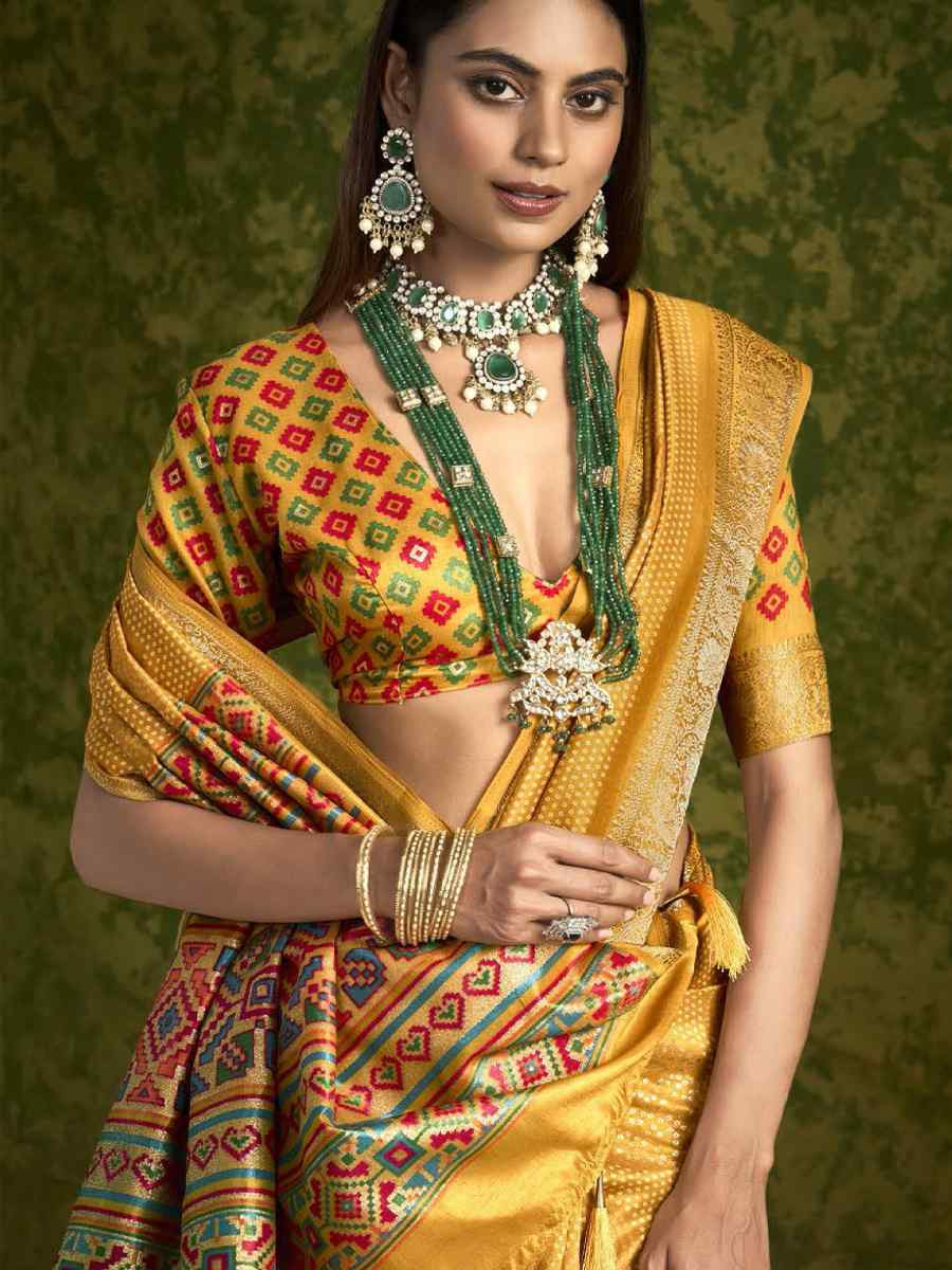 Yellow Silk Handwoven Festival Wedding Fancy Heavy Border Saree