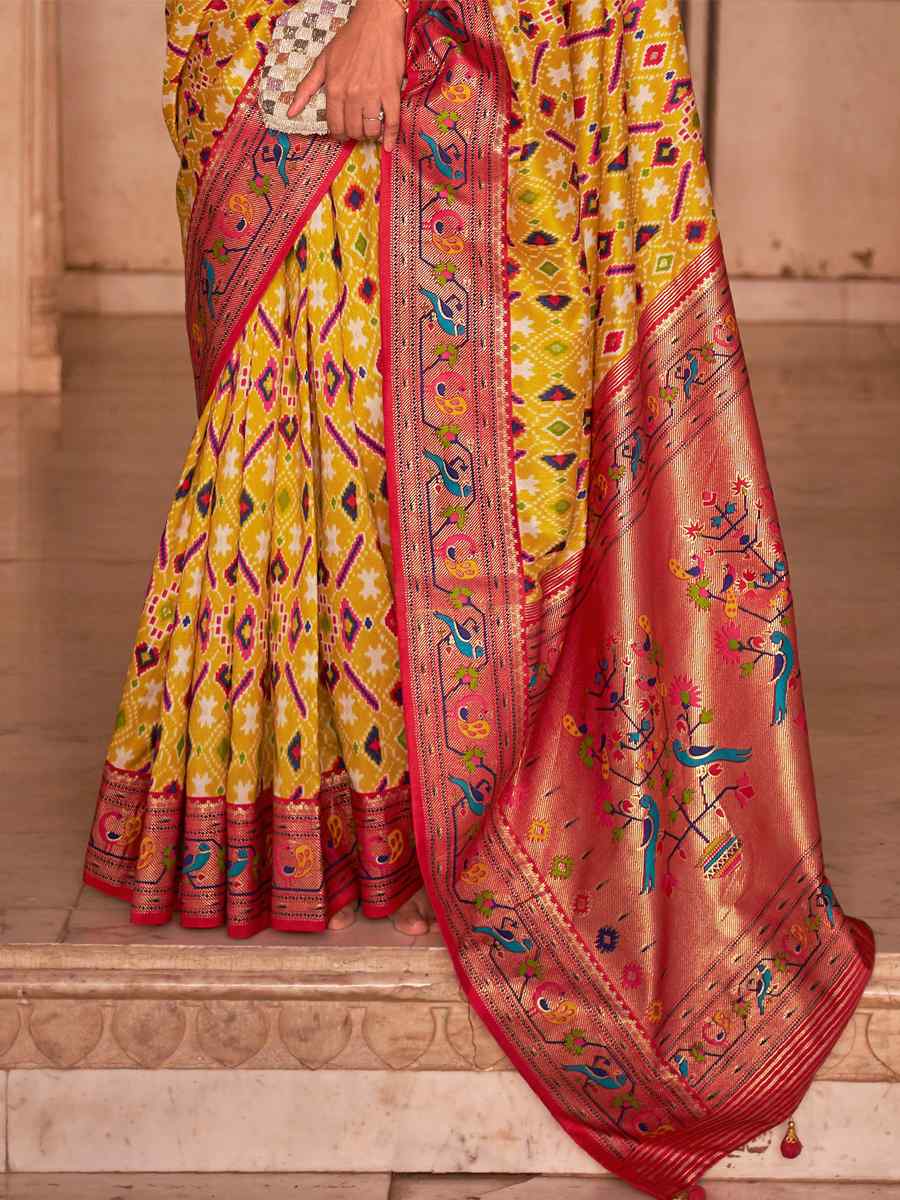 Yellow Smooth Silk Handwoven Party Festival Classic Style Saree