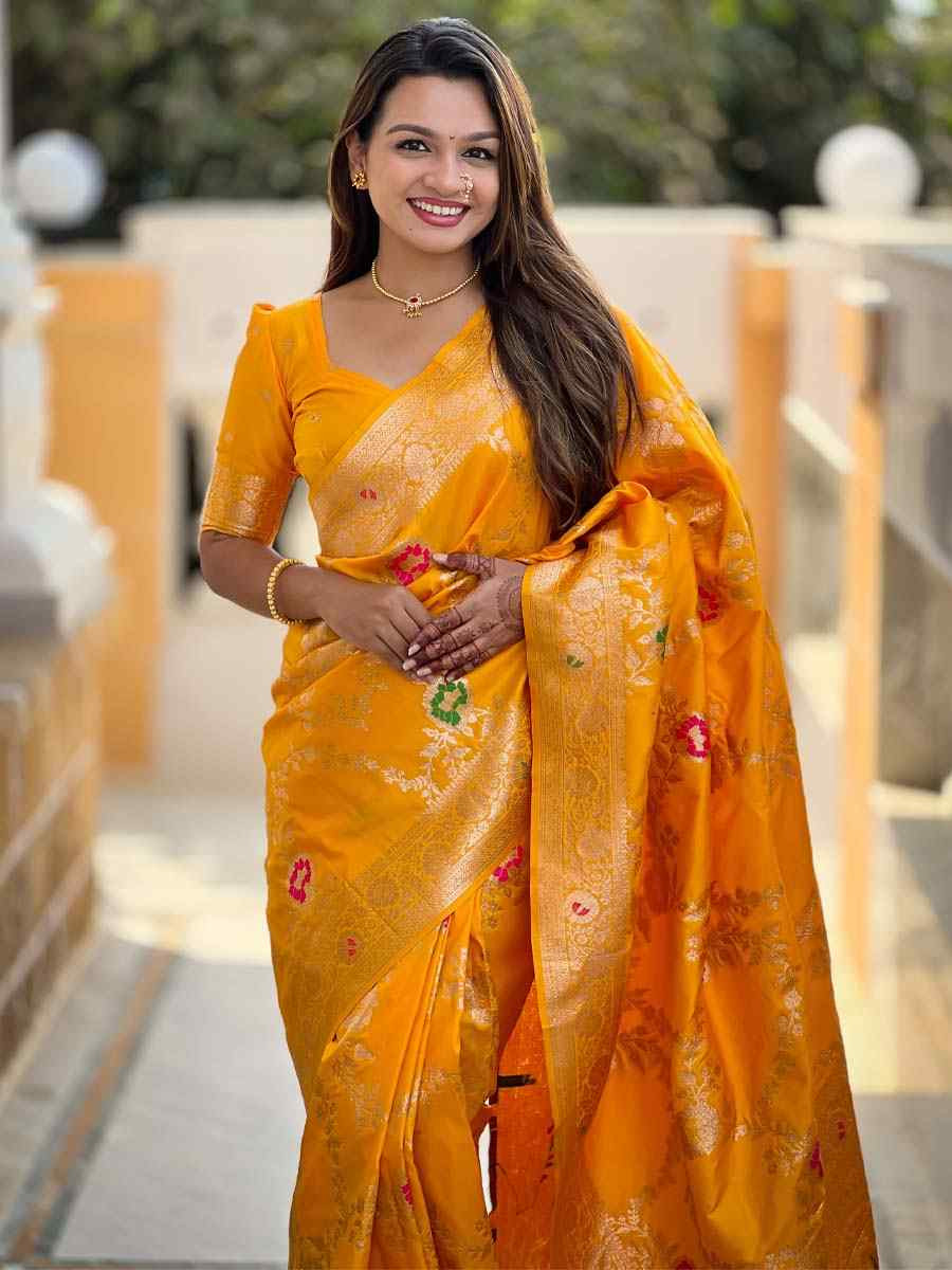 Yellow Soft Banarashi Silk Handwoven Festival Wedding Fancy Heavy Border Saree