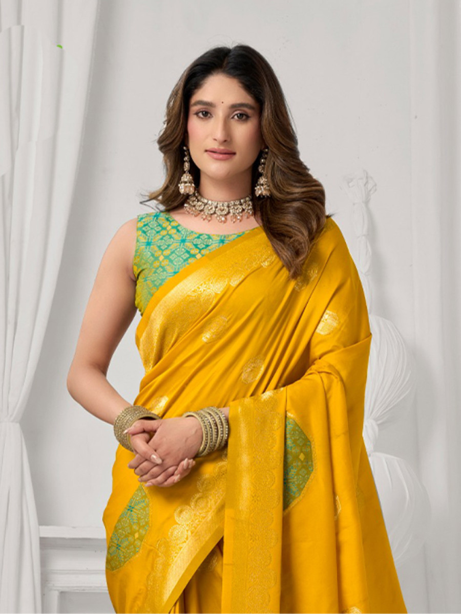 Yellow Soft Silk Kanjivaram Zari Brocade Wedding Party Festival Heavy Border Sarees