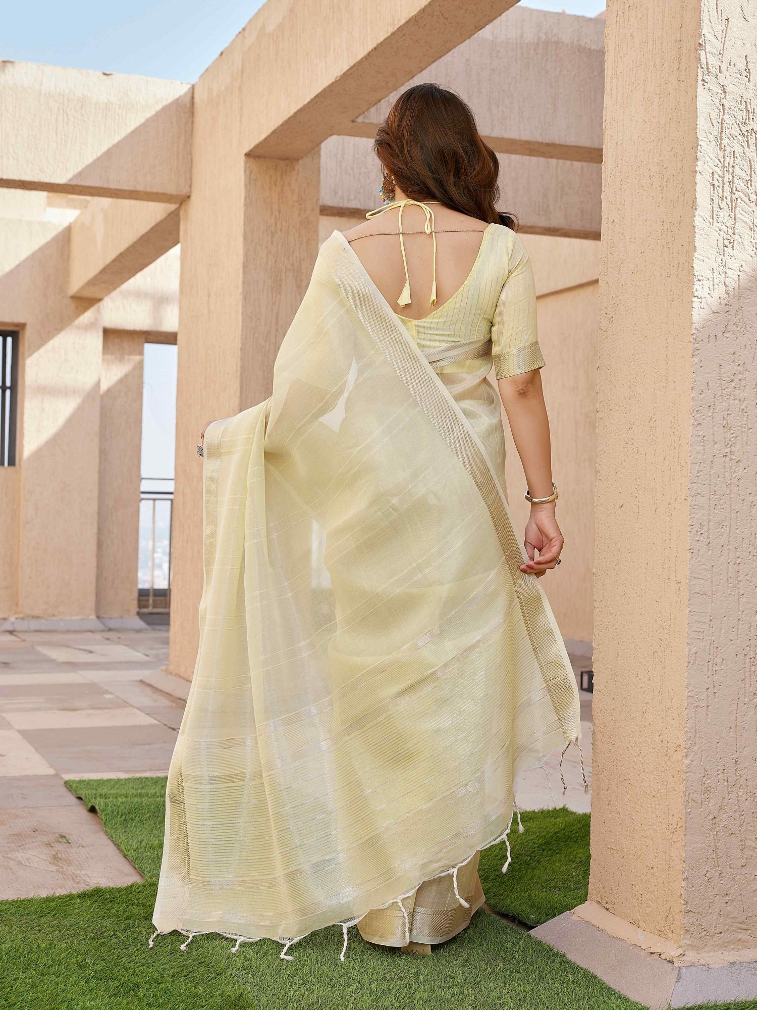 Yellow Tissue Linen Silk Zari Handwoven Casual Reception Festival Wedding Fancy Classic Style Sarees