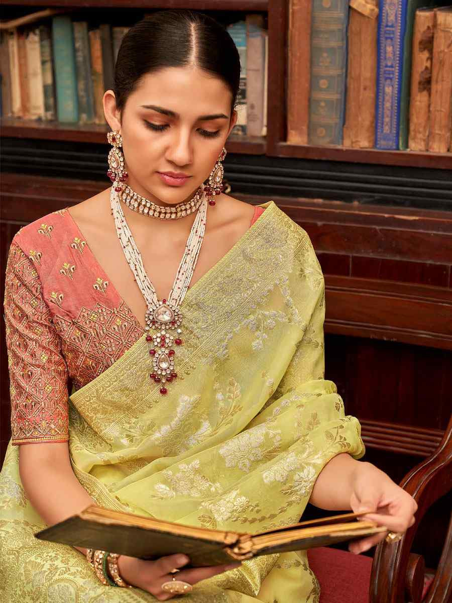 Yellow Viscose Silk Handwoven Bridal Reception Festival Wedding Fancy Heavy Border Saree